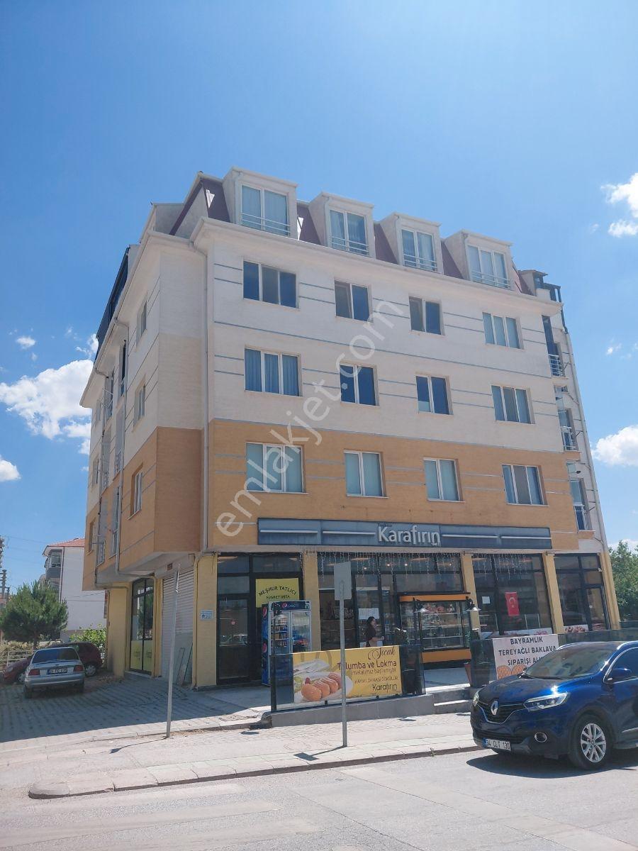 Kaymen Emlak Gündüz Ökçün Blv. Satılık 2+1 95 M2 Arakat Asansör