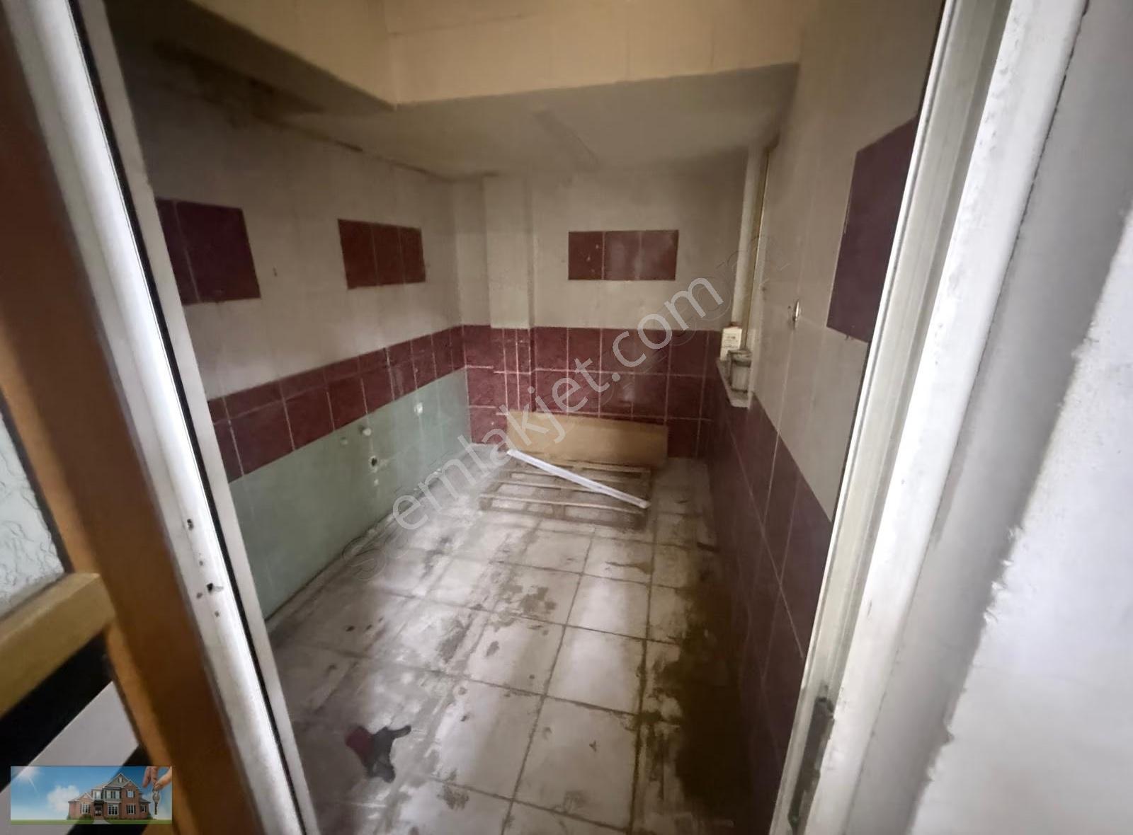 Avcılar Gümüşpala'da E-5'e 30m, 430m² Çift Katlı Dükkan - Görsel 15