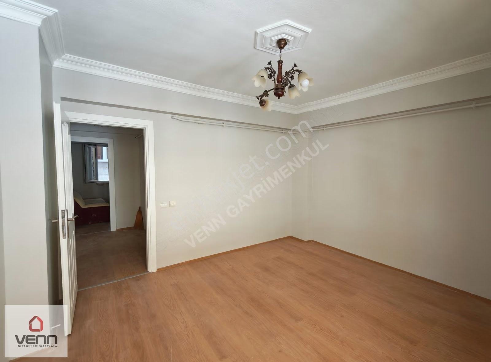 Gemlik Balıkpazarı Mahallesi Merkezi Konumda Kiralık 2+1 Daire