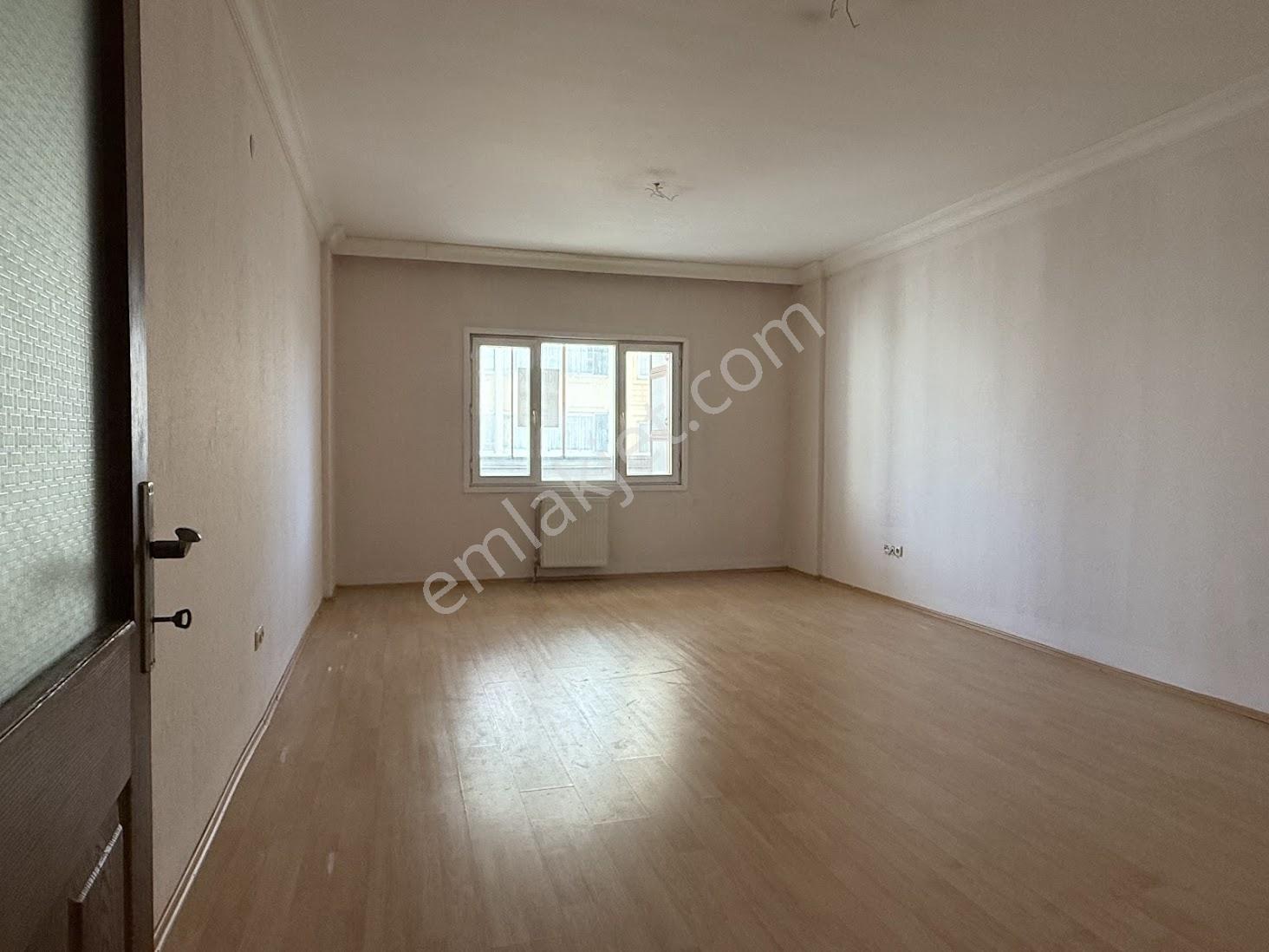 Mustafa Kara'dan Yenikent Kardelen Konutlarnda Kiralık 4+1 Daire - Görsel 14