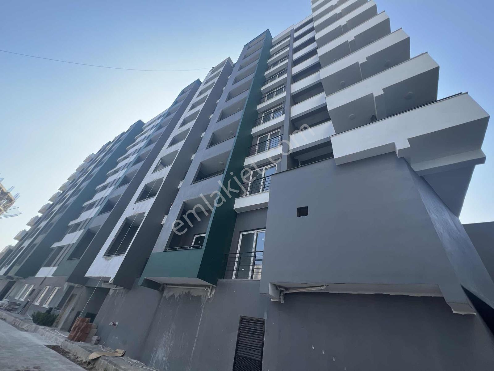 Erdemli Tömük Denize Yakın Havuzlu Güney Cephe Sıfır Daire - Görsel 13