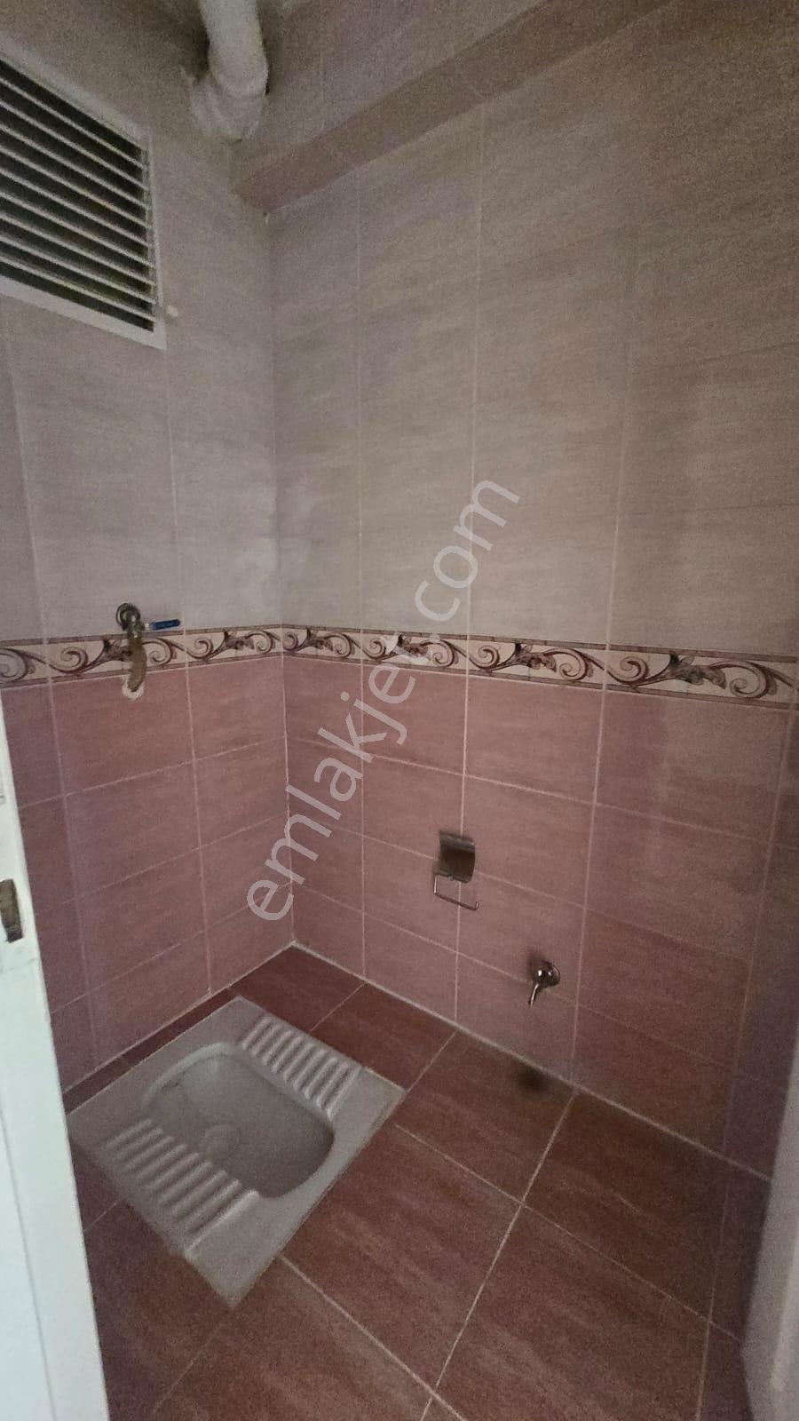 Bahçelerüstü Mah 3+1 Kat 1 Ön Cephe İçi Yapılı Güney Manzaralı - Görsel 2
