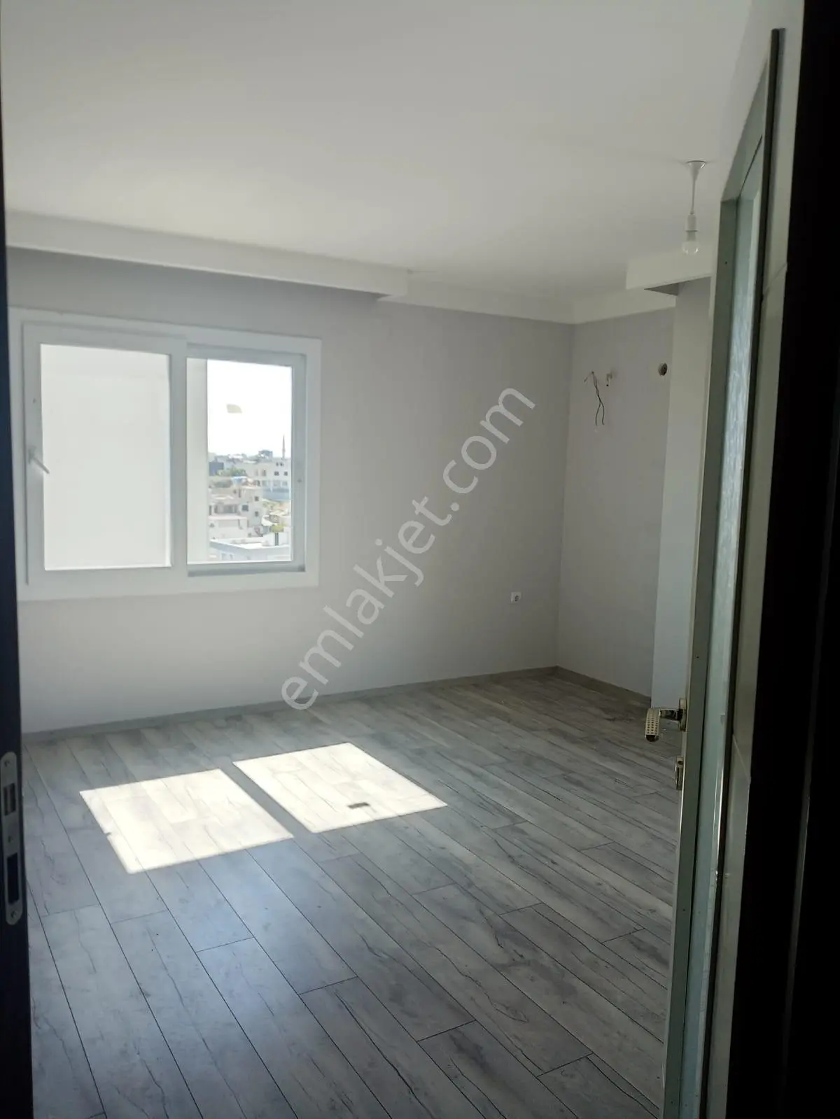 Yeşiltepe Mahallesi Kiralık 2+1 Bakımlı Daire - Görsel 2