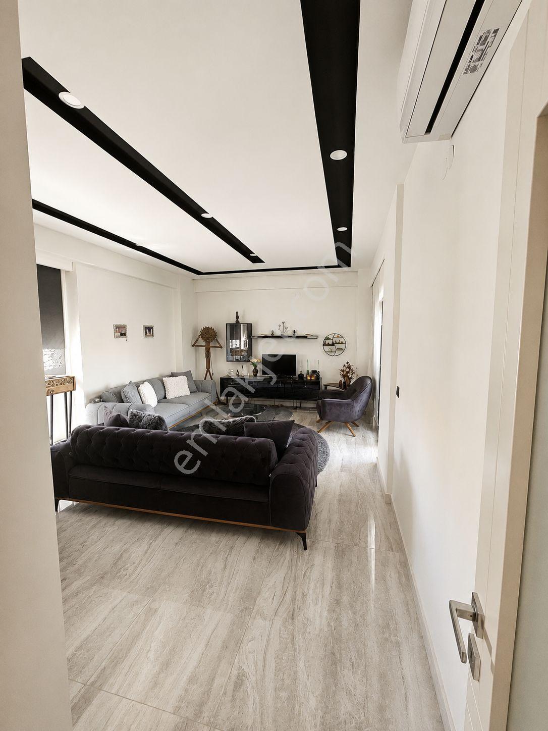 Havuzlu Sitede Ebeveyn Banyolu 2+1 Daire - Görsel 5