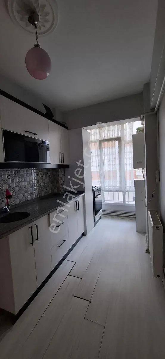 Agm Den Cemaliye De Hem Satılık Hem Kiralık 2+1 Daire Fırsatı