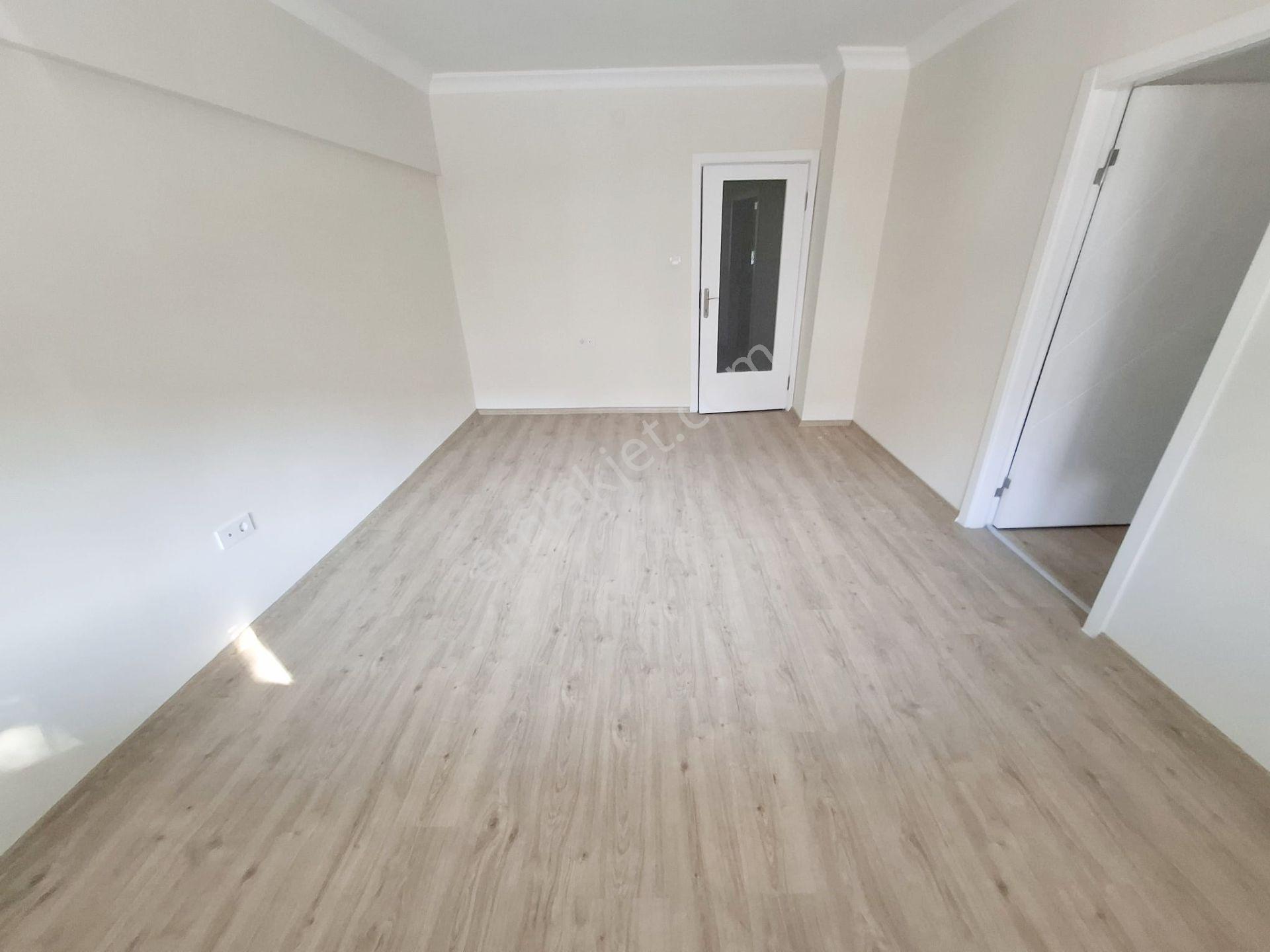 İncirli Merkezde 2+1 Ful Yapılı Düz Giriş Altında Daire Var - Görsel 9