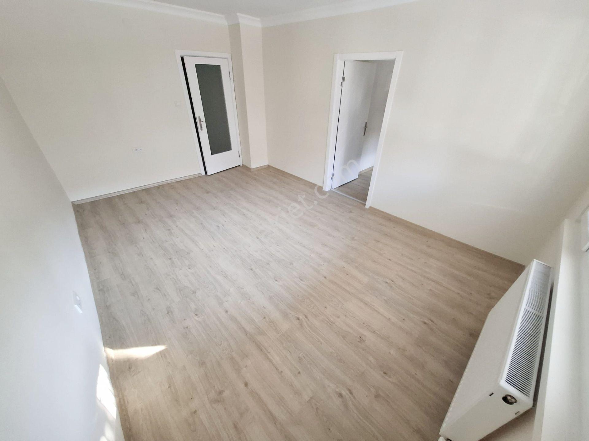 İncirli Merkezde 2+1 Ful Yapılı Düz Giriş Altında Daire Var - Görsel 10