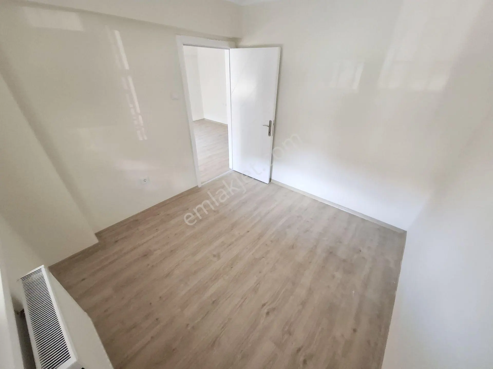 İncirli Merkezde 2+1 Ful Yapılı Düz Giriş Altında Daire Var - Görsel 15