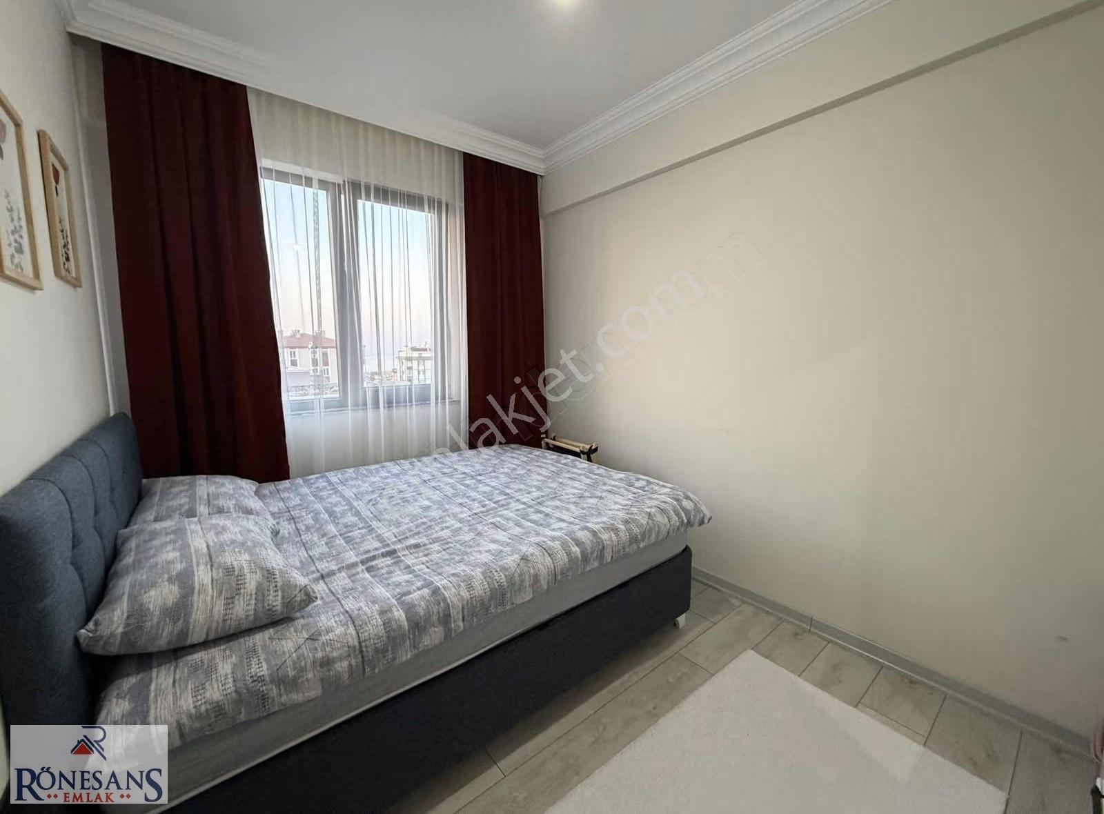 Rönesans Emlaktan Ful Eşyalı Ulaşıma Yakın Kiralık 1+1 Daire - Görsel 12