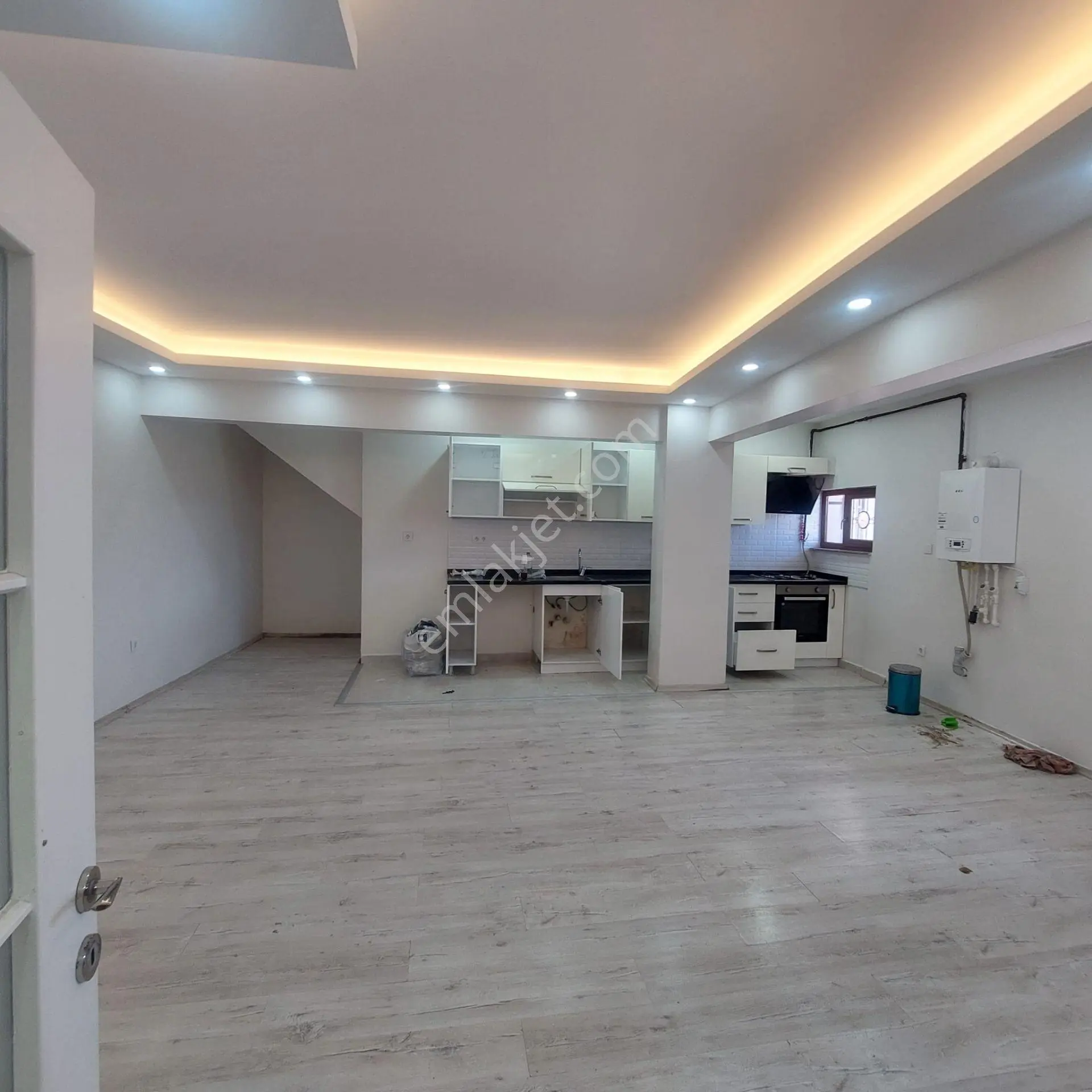 Tarabya'da Doğa İçinde 2+1 Satılık 880m2 Bahçeli Müstakil Ev - Görsel 6