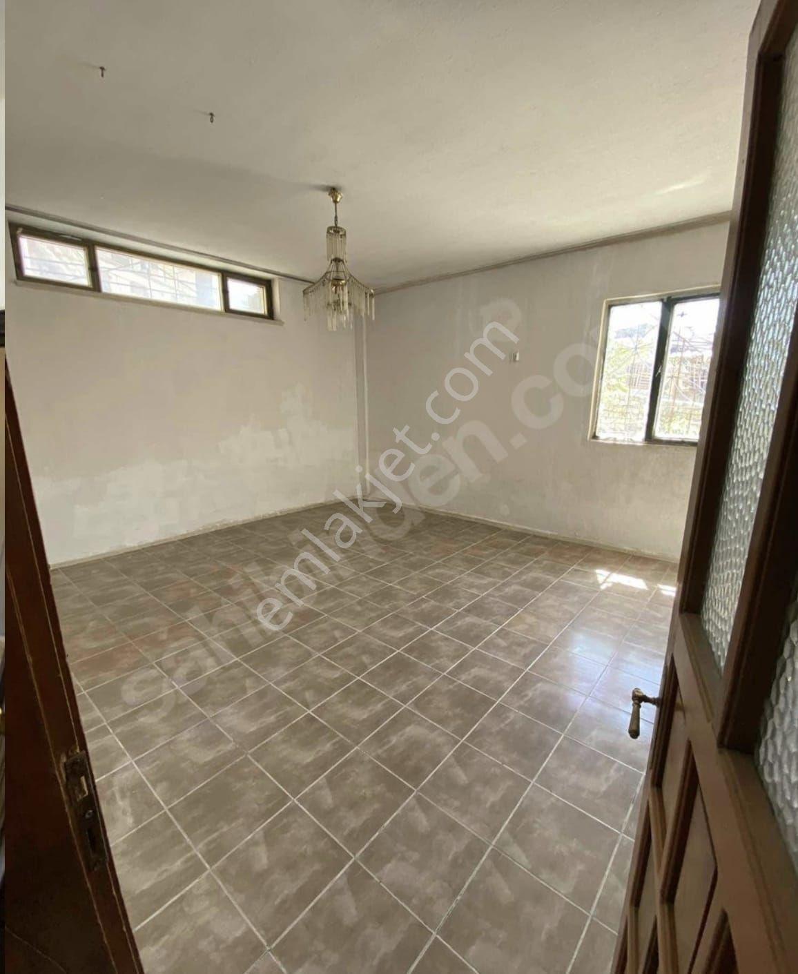 İzmir Merkezde Kupon 3+1 Bahçeli Daire - Görsel 15
