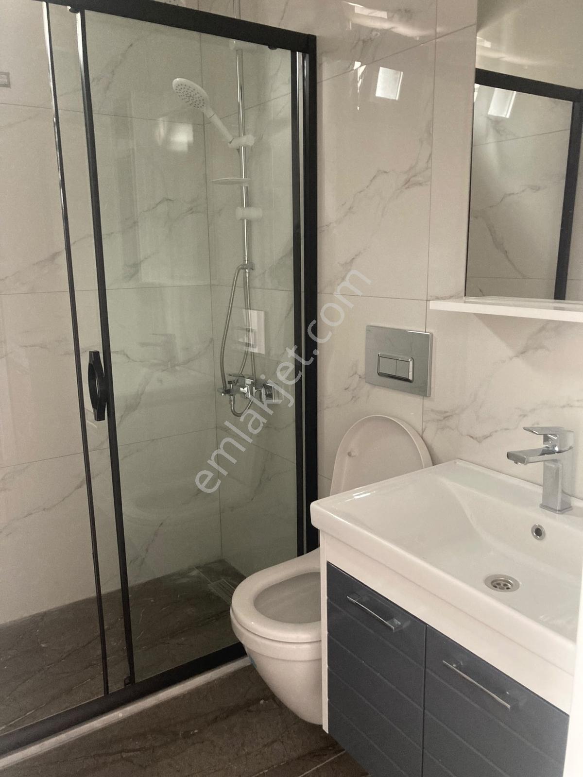 Sultan Murat Caddesinde 2+1 Kiralık Daire - Görsel 16