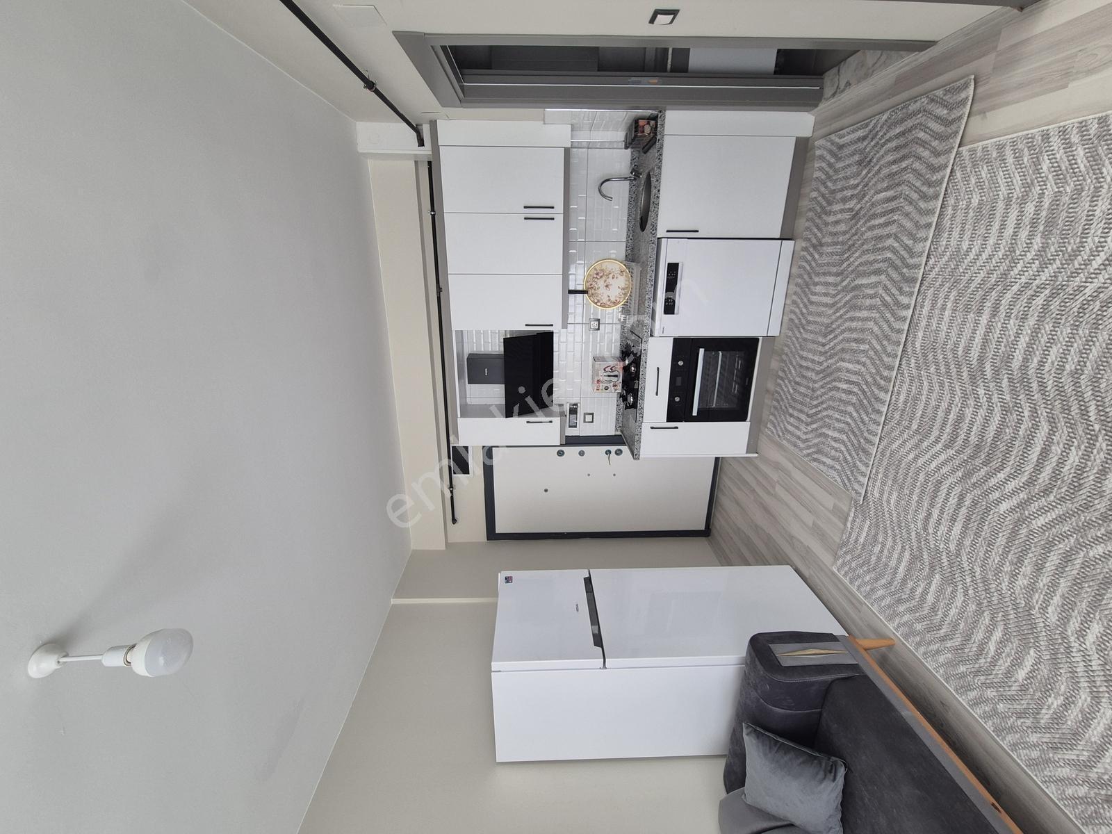 Cadde Üzeri 1+1 Full Eşyalı İlk Oturan Siz Olun Kiralık Daire - Görsel 11