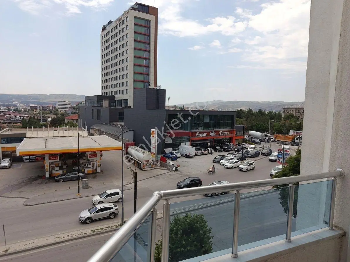 Masrafsız & Ful Yapılı 170m² Geniş Daire