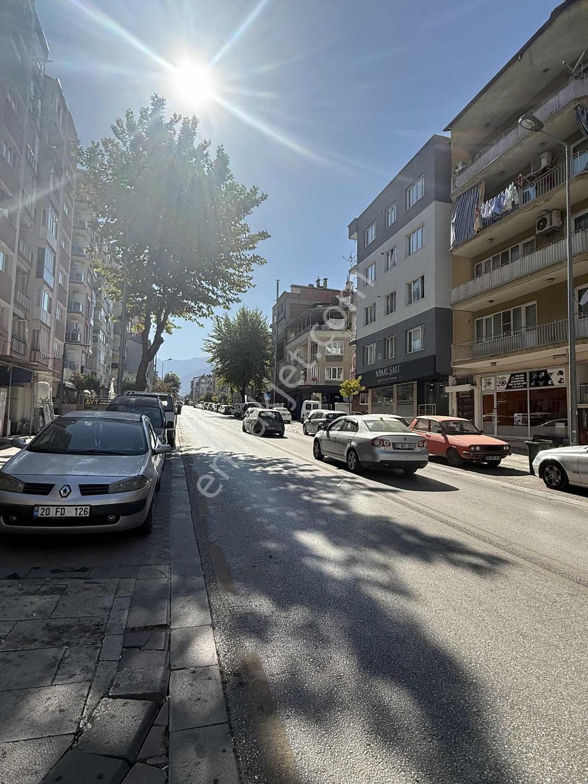 Binyapıdan İnönü Cad. Mevkii Kiralık İşyeri !! - Görsel 11