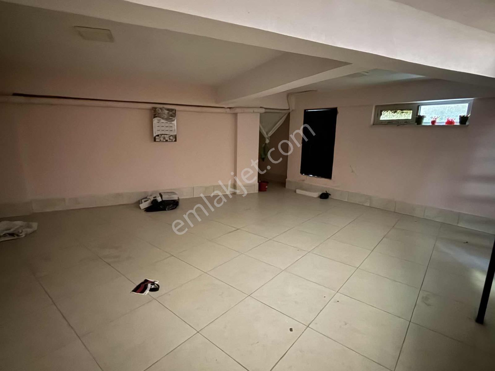 Binyapıdan İnönü Cad. Mevkii Kiralık İşyeri !! - Görsel 9