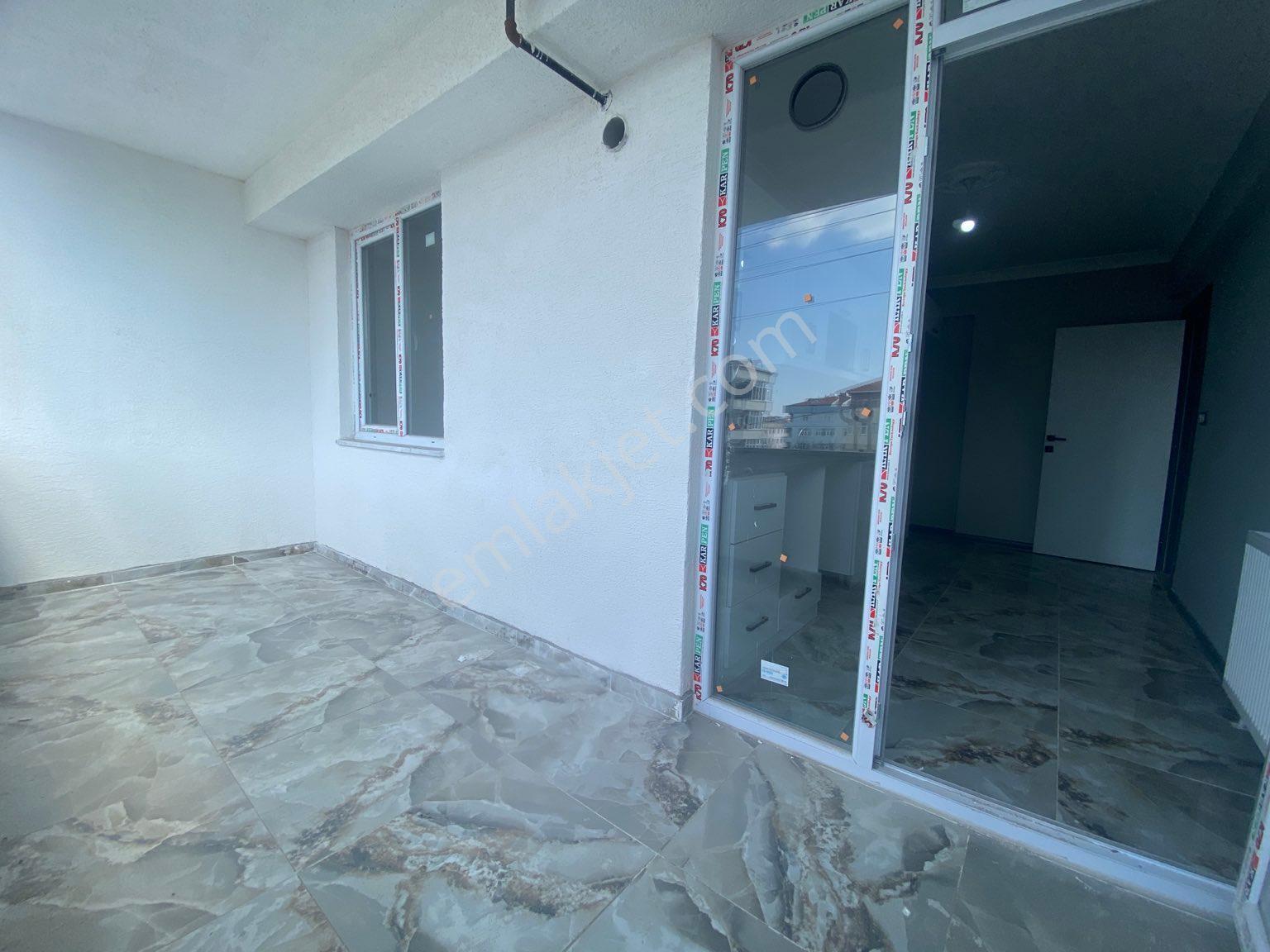 Serdaroğlun'dan Bağlık Mah Cadde Cephe 3+1 120 Metre Daire - Görsel 26