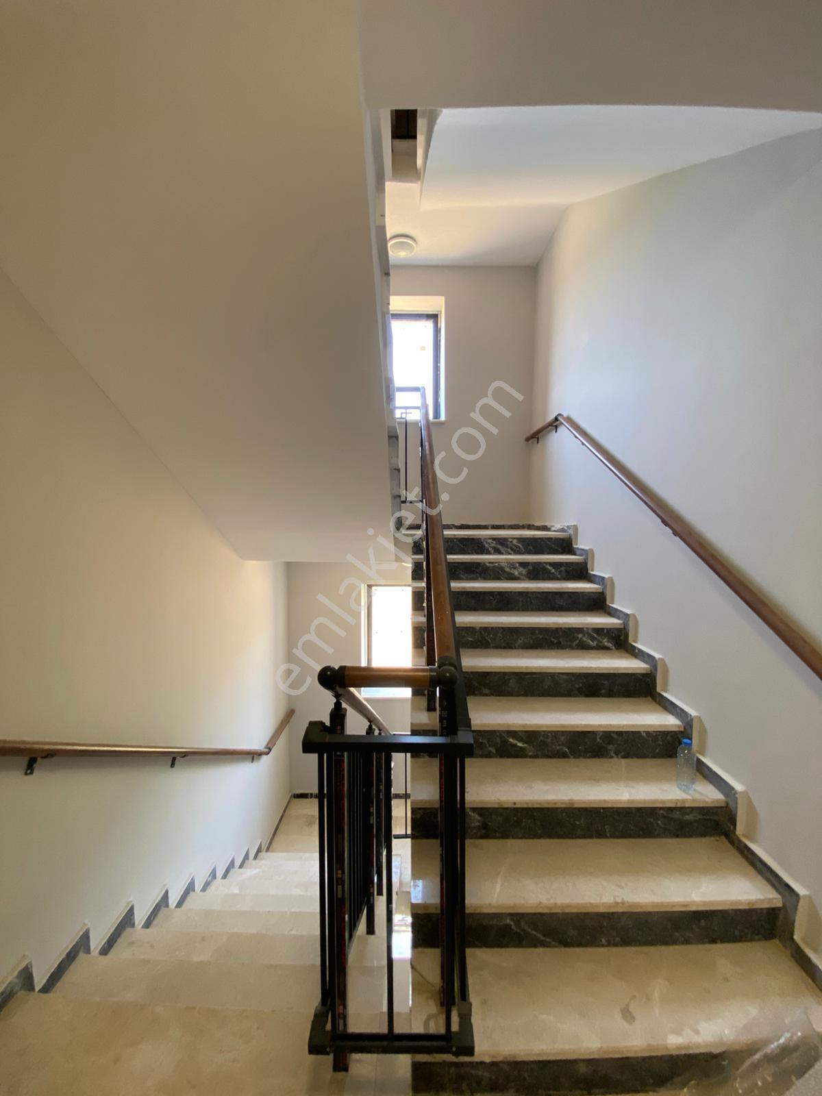 Sepetçi Toki'de Doğa Manzaralı Kiralık Daire - Görsel 23