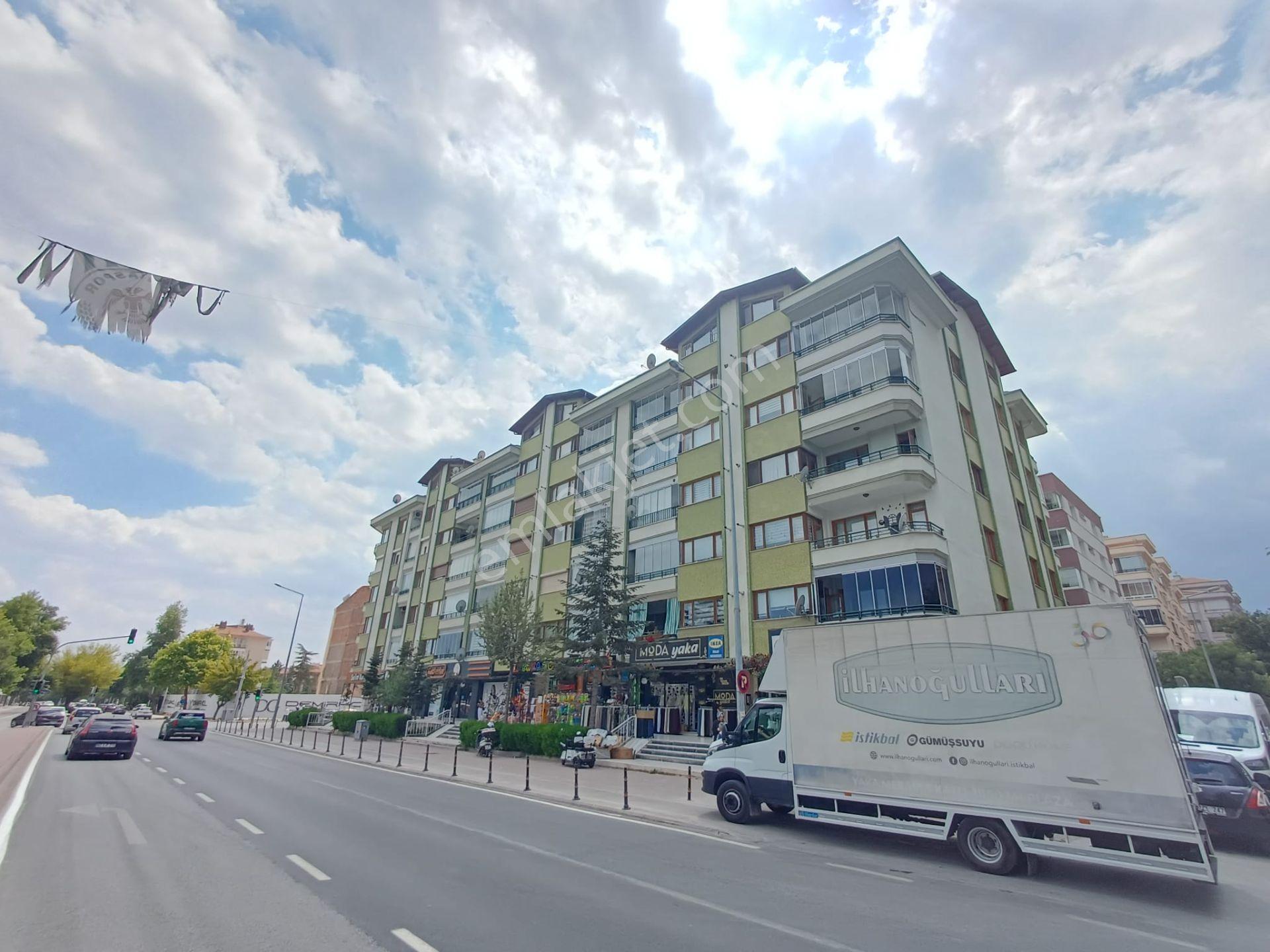 Emrah Çiftci'den Meram Alavardı Mah.yaka Cad.üzeri Satılık 6+1 Mükemmel Dubleks Daire - Görsel 19