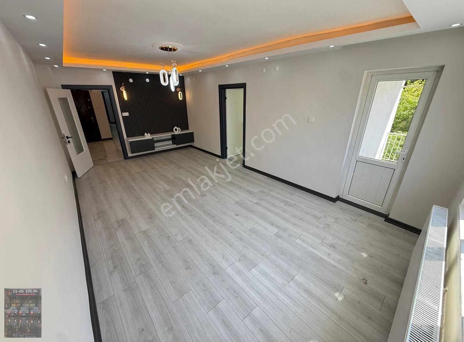 Es As'tan Mareşal Çakmak Mh Ful Yapılı Katta Ebeveyn Banyolu 3+1 - Görsel 24