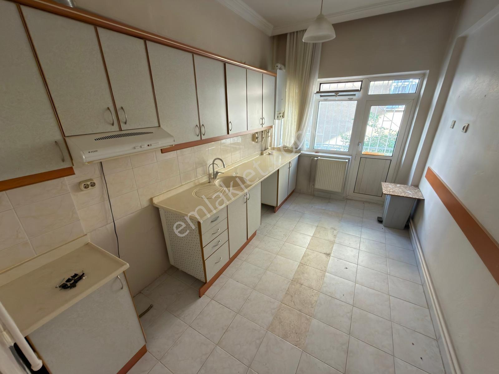 Kariyer'den Etlikde Lokman Hekim Gata Ve Etlik Şehir Hastnesi Yakını 3+1 Yüksek Giriş Kiralık Daire - Görsel 12