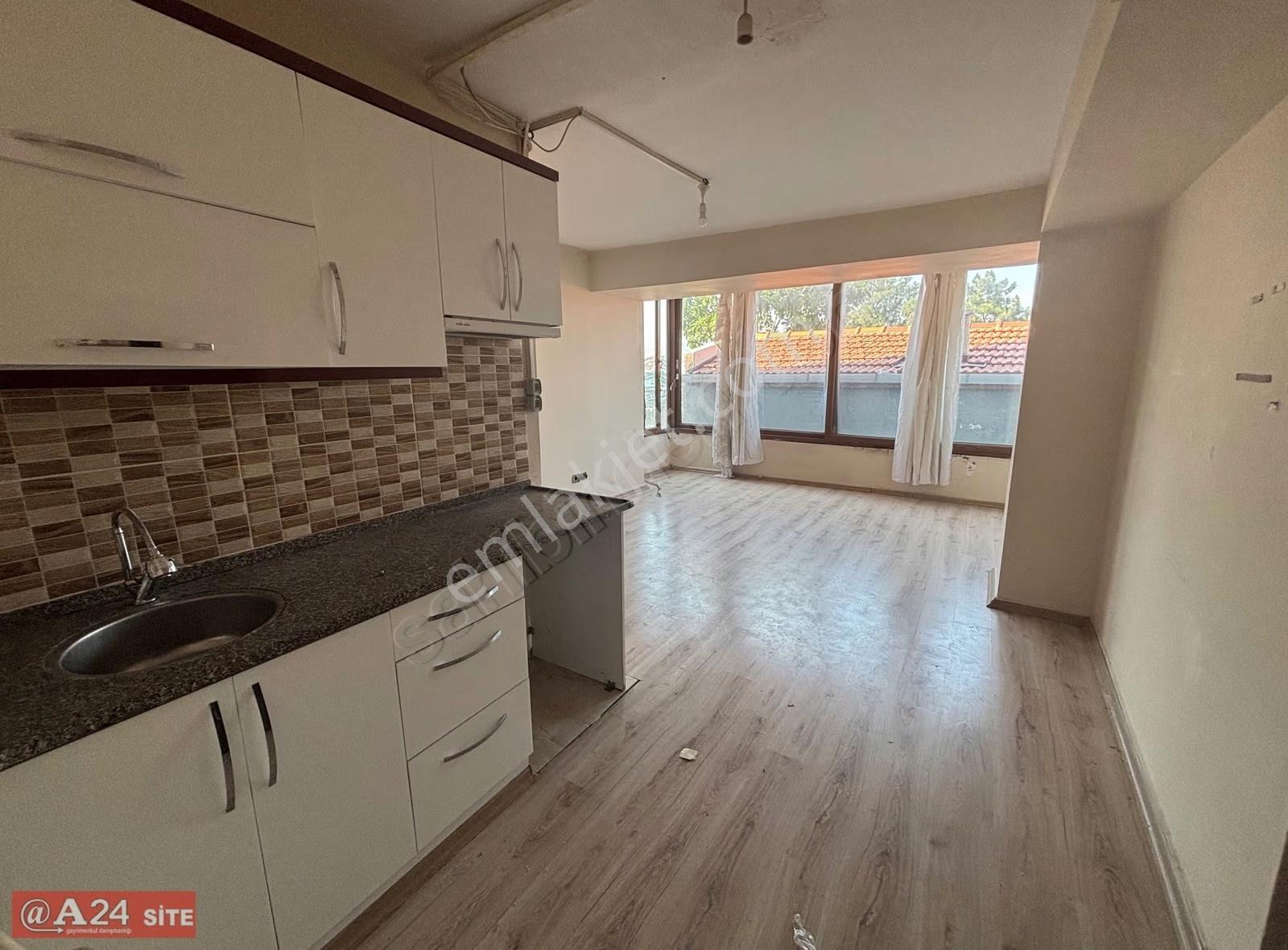 Konak Varyantta 1+1 Kiralık Daire - Görsel 4