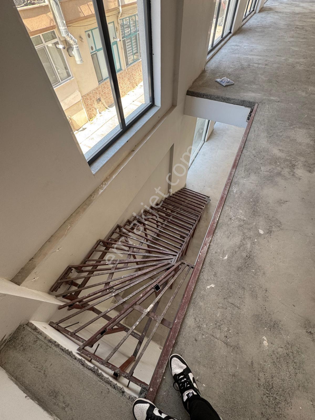 Plevnede Cadde Üzerinde 200 M² 2 Katlı Kiralık Prestijli İş Yeri - Görsel 8