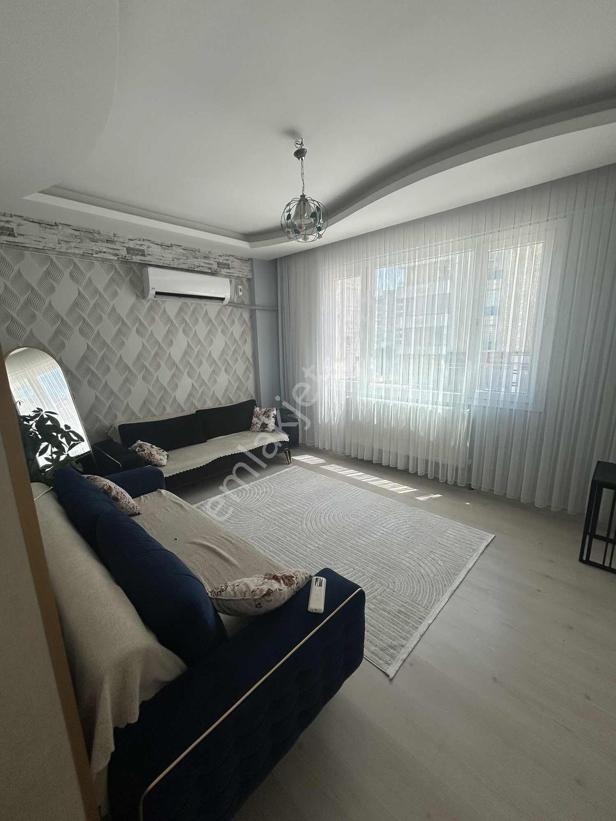 Med Life Gayrimenkulden Bağcılarda 2+1 90m2 Fırsat Daire