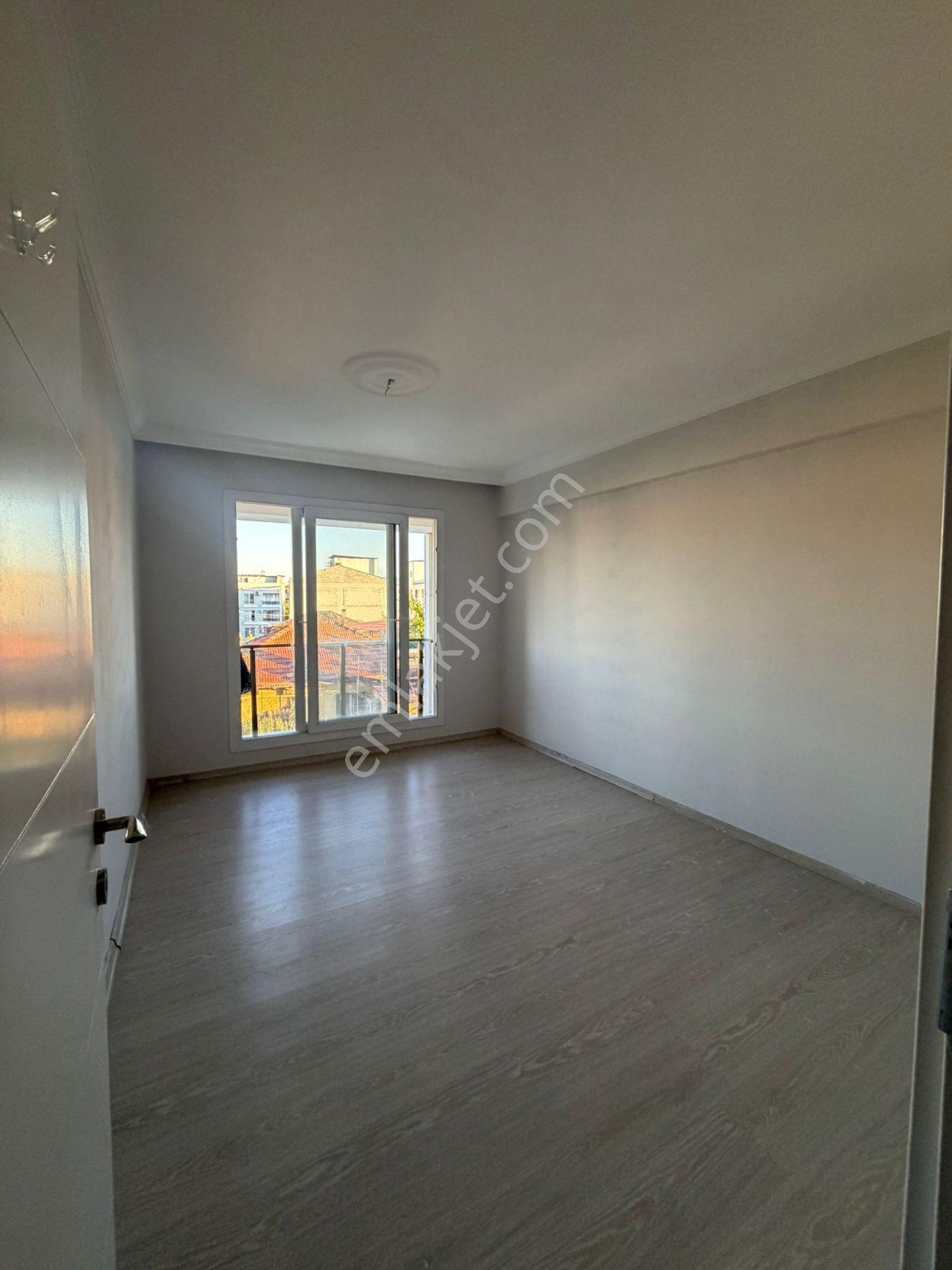 Tombul Emlaktan Karaçay Mahallesinde 3+1 Kiralık Daire - Görsel 10