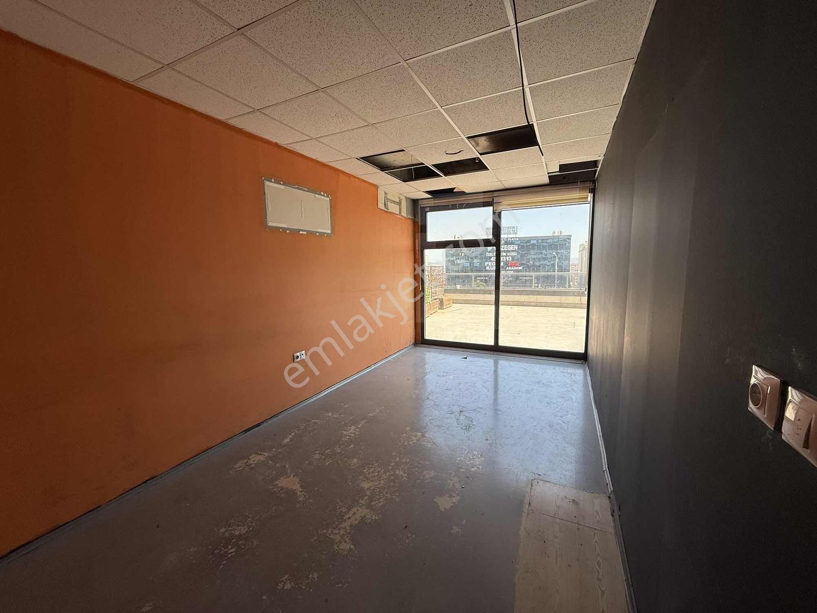 İzmir Yolu Üzerinde Karya Güçlü İş Merkezinde Kiralık İş Yeri - Görsel 13