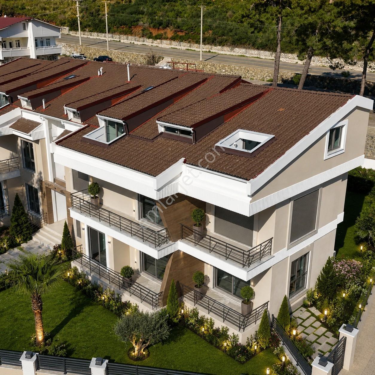 İçmeler'de Oturuma Hazır K.otoparklı 3+1 Kiralık Daire - Görsel 10