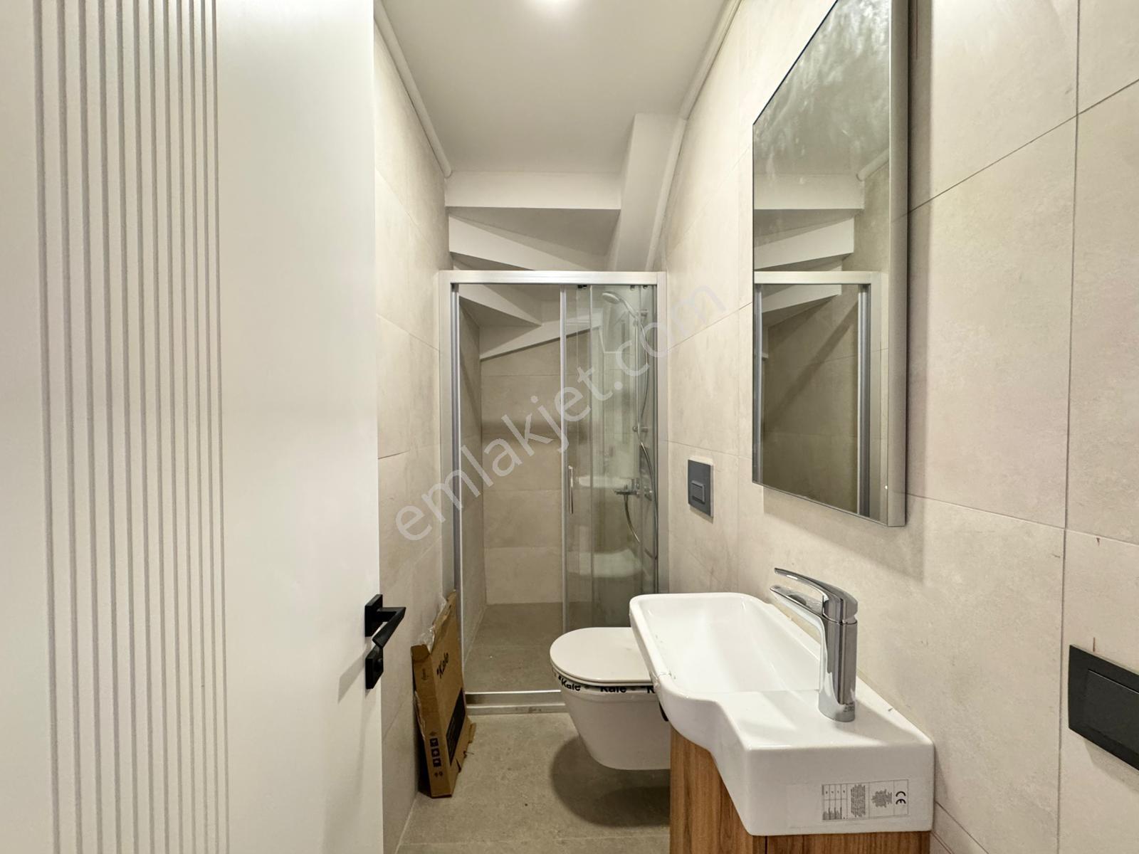 İçmeler'de Oturuma Hazır K.otoparklı 3+1 Kiralık Daire - Görsel 21