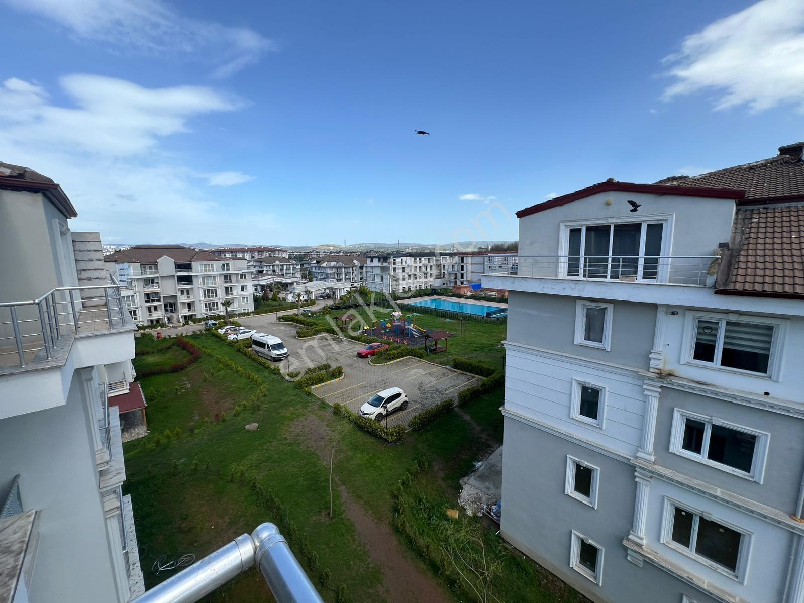 Kartepe'de Site İçerisinde Satılık 2+1 Çatı Dubleks - Görsel 10