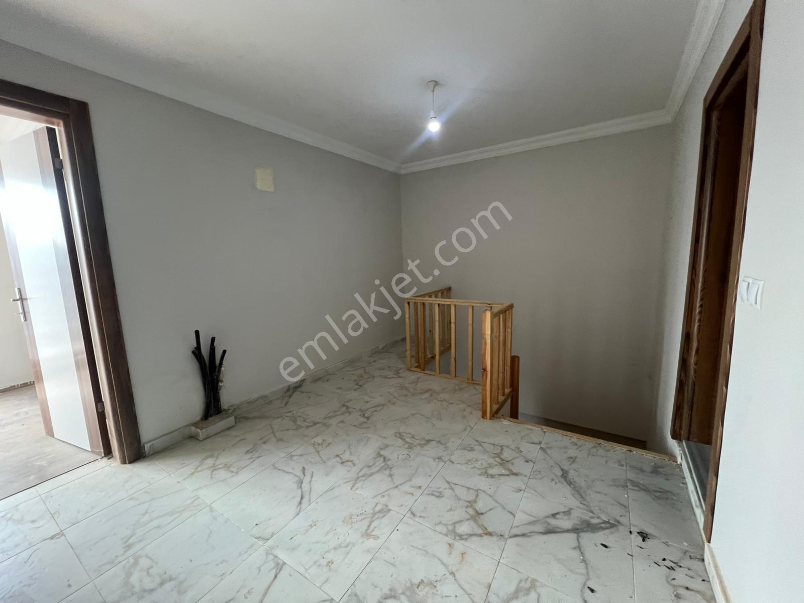 Kartepe'de Site İçerisinde Satılık 2+1 Çatı Dubleks - Görsel 17