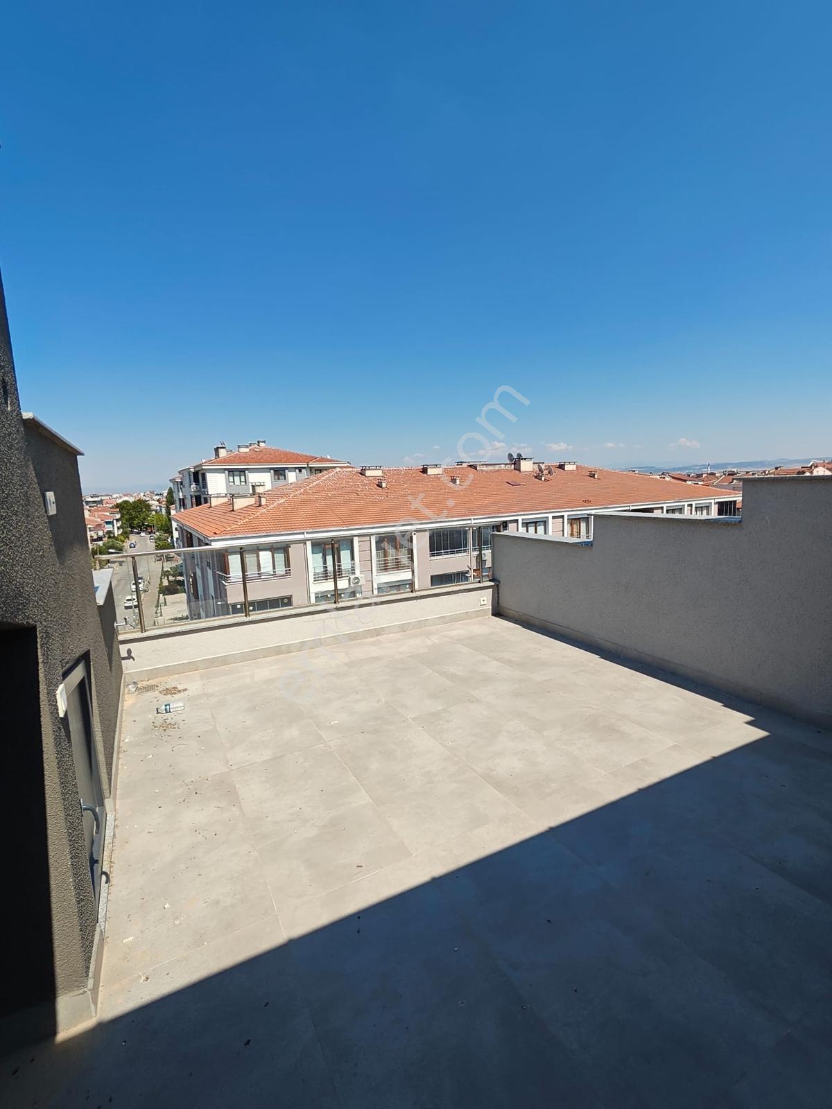 Plevnede Cadde Üzeri 150 M² Ferah 3+1 Dubleks Daire - Görsel 18