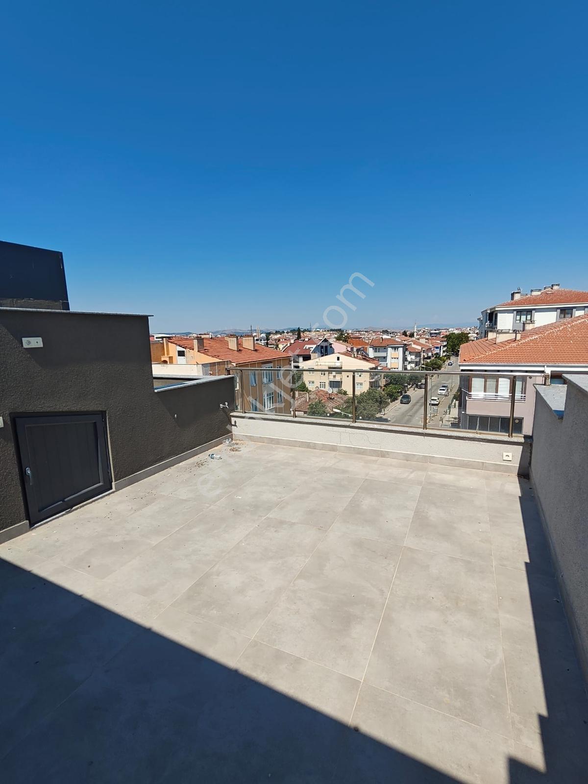 Plevnede Cadde Üzeri 150 M² Ferah 3+1 Dubleks Daire - Görsel 10