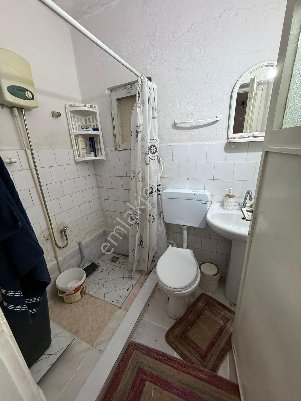 Kuşpınar Mahallesinde Cadde Üzeri Asansörlü 4+2 Satılık Daire - Görsel 19