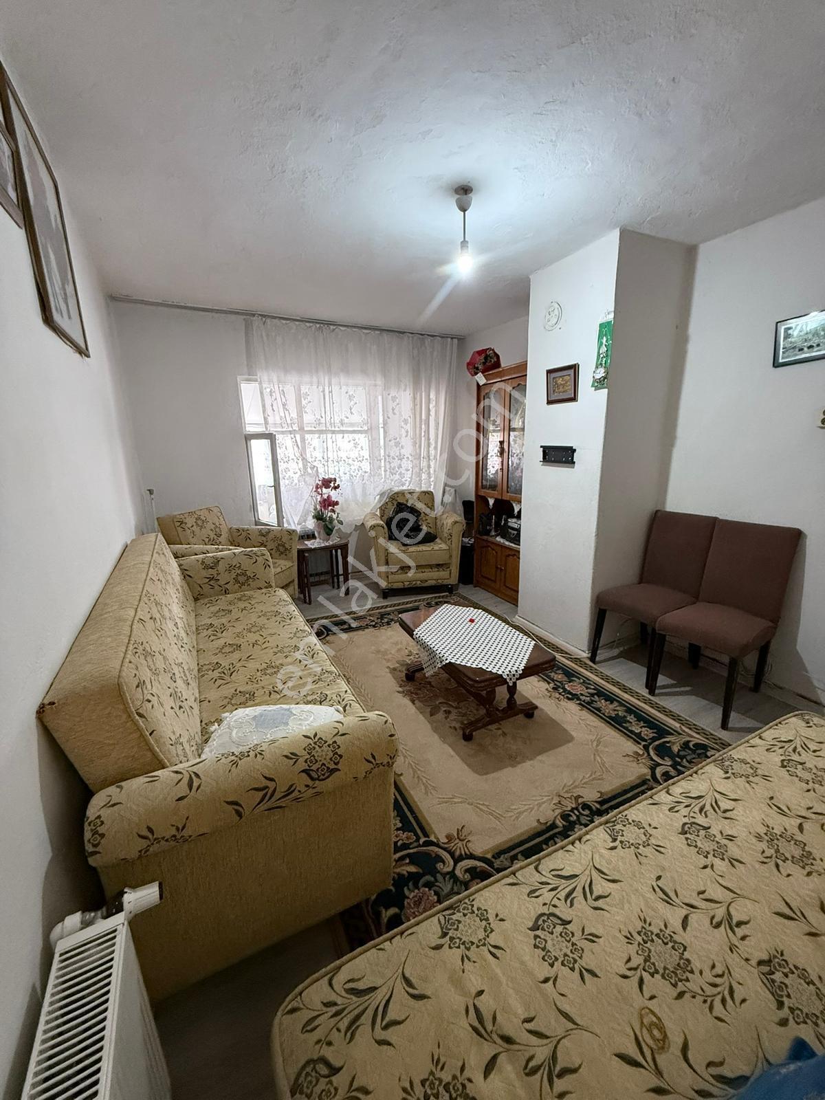 Kuşpınar Mahallesinde Cadde Üzeri Asansörlü 4+2 Satılık Daire - Görsel 5