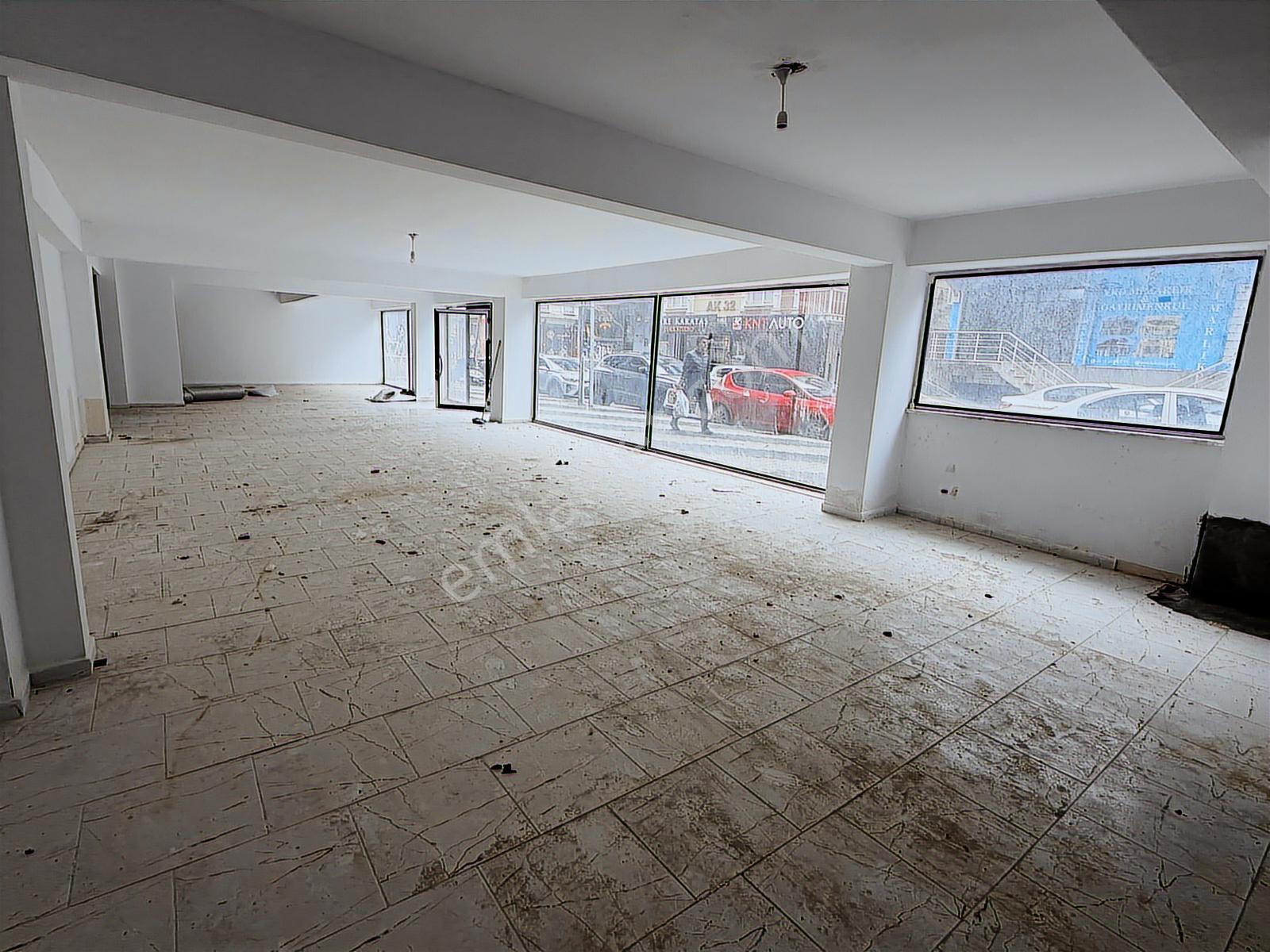 Vefa Group İnşaat'tan Arnavutköyde 1000 M2 Dükkan - Görsel 2