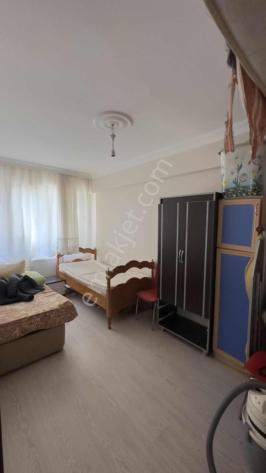 Dere Mahallesinde Eşyalı Kiralık Giriş Kat Geniş 3+1 Daire - Görsel 10