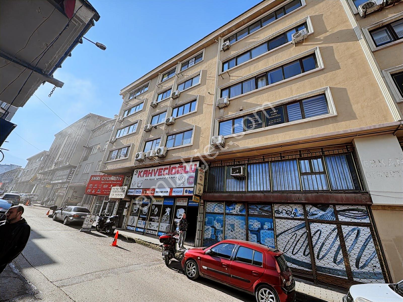Remax Area Dan Cadde Üzeri Adliye Yanında Kiralık Büro, Ofis - Görsel 3