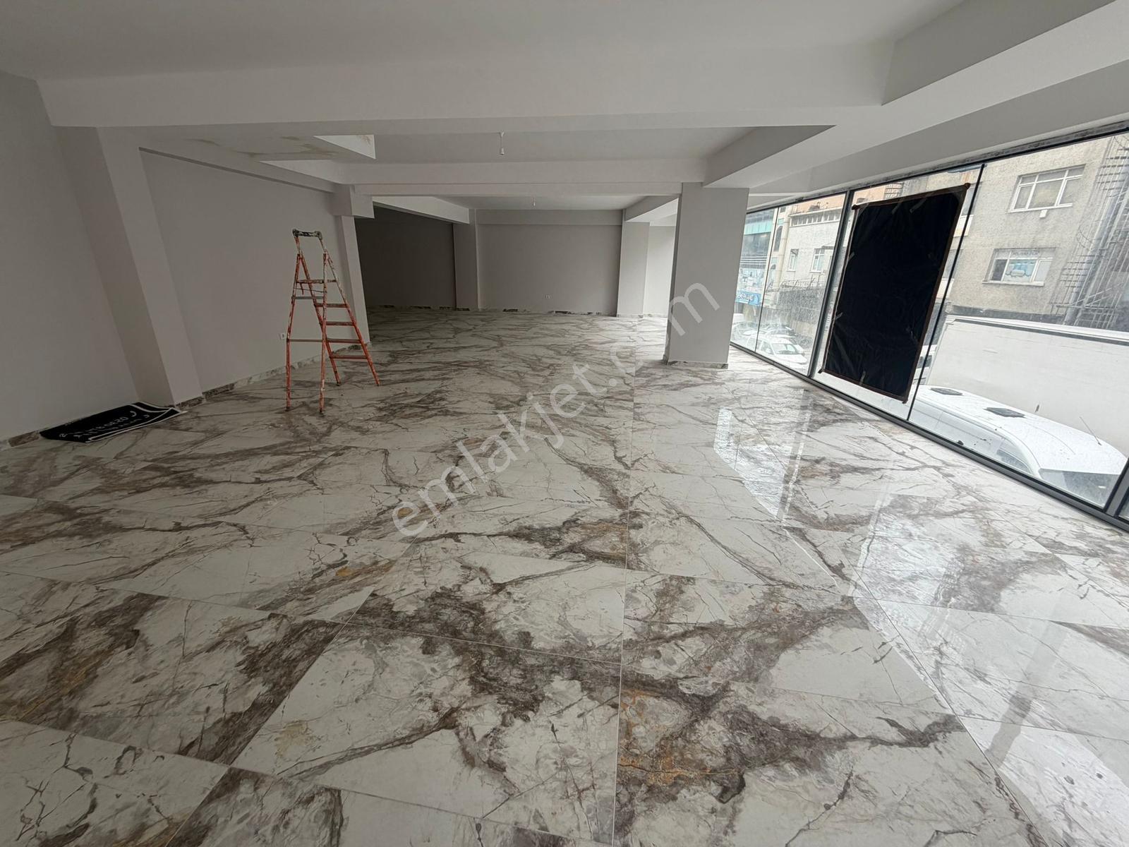 Vefa Group İnşaat'tan 270 M2 Tek Bölüm Giriş Dükkan - Görsel 10