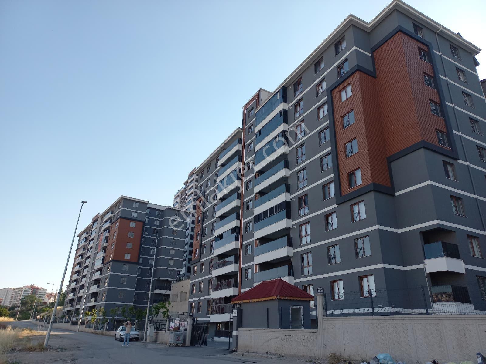 Fahri Korutürkte Park Valley Towersda Satılık 4+1 Daire