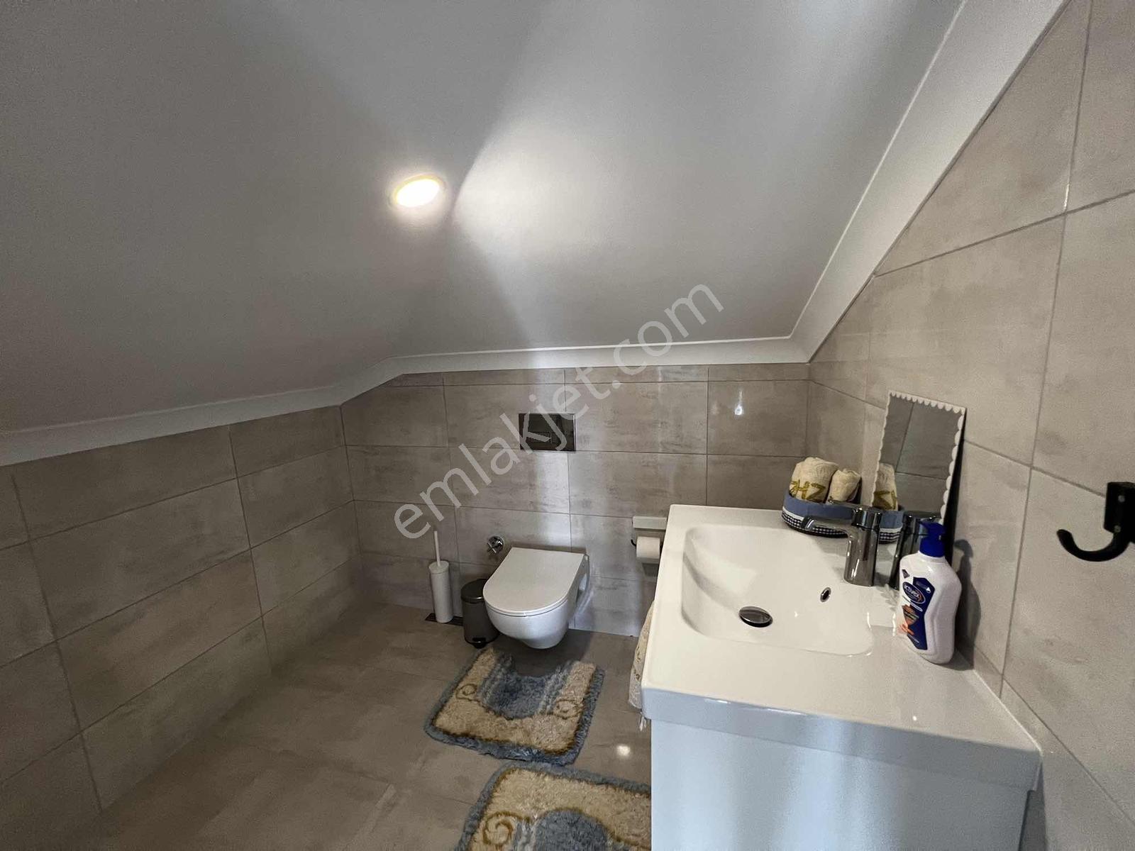 Remax Anka'dan Karacaköy'de Kiralık Deniz Manzaralı 3 Katlı Ev - Görsel 28