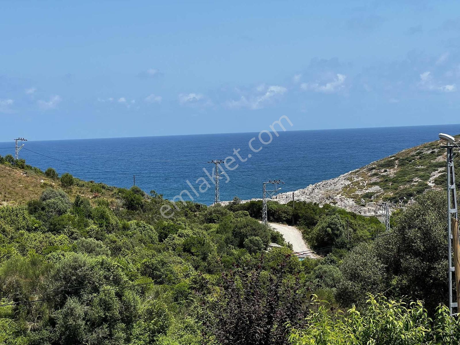 Remax Anka'dan Karacaköy'de Kiralık Deniz Manzaralı 3 Katlı Ev - Görsel 15