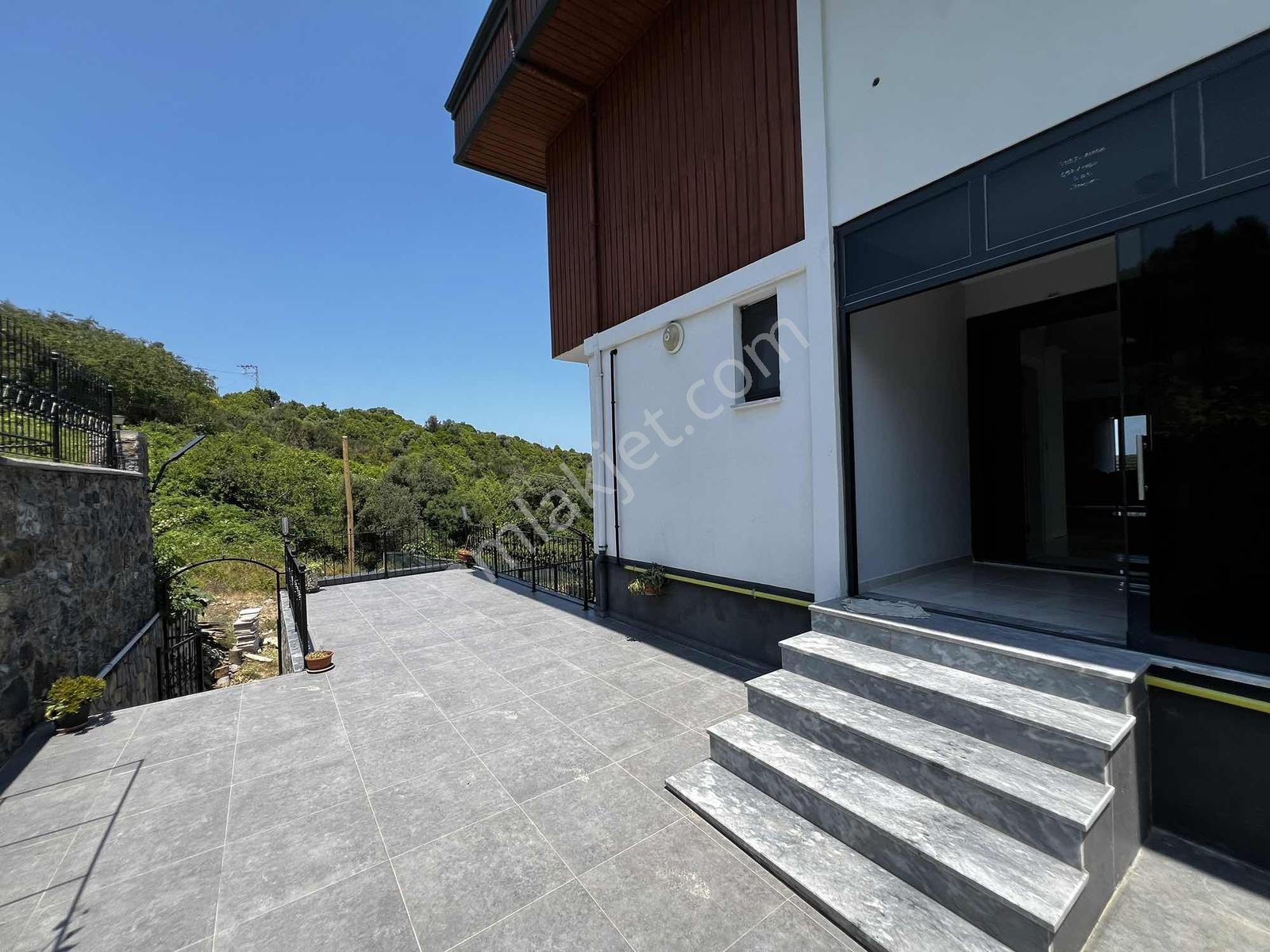 Remax Anka'dan Karacaköy'de Kiralık Deniz Manzaralı 3 Katlı Ev - Görsel 29