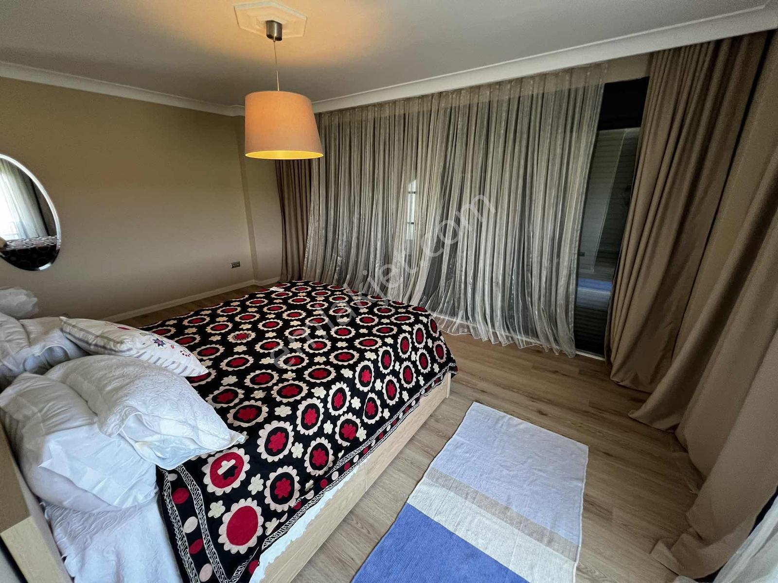 Remax Anka'dan Karacaköy'de Kiralık Deniz Manzaralı 3 Katlı Ev - Görsel 8