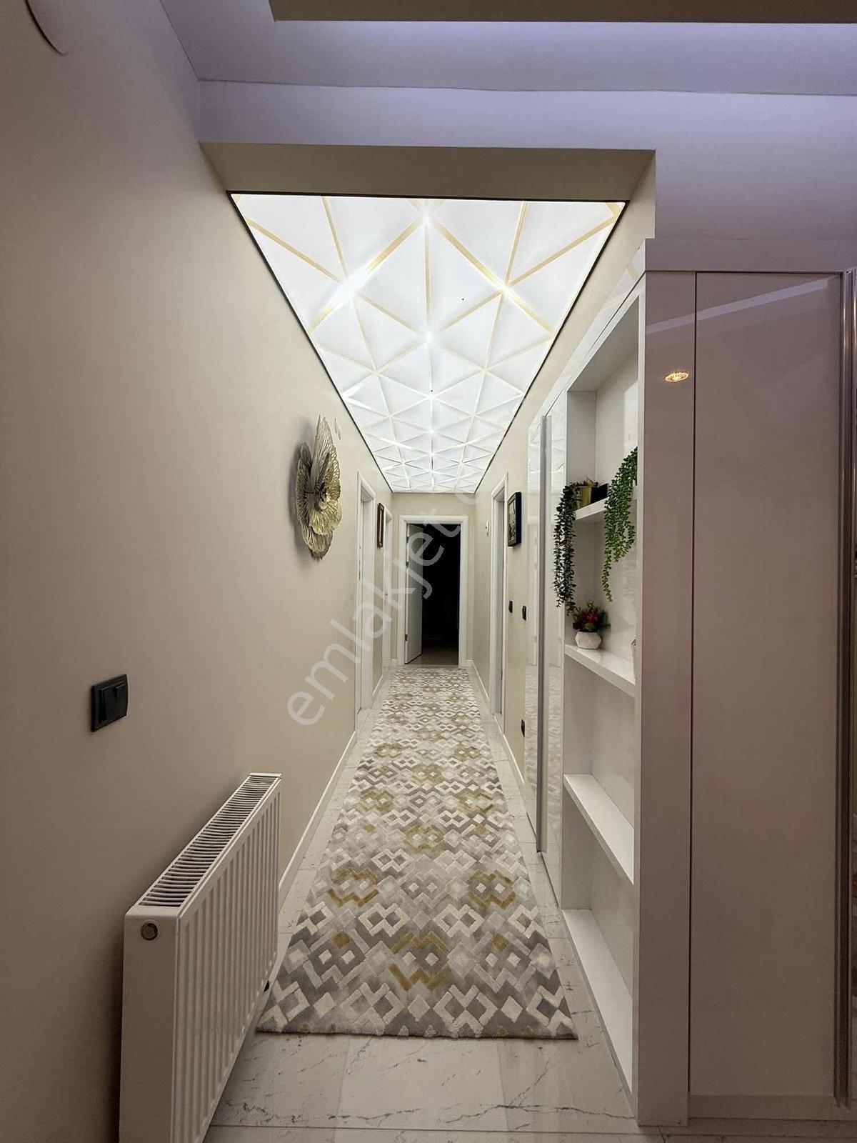 Ayyıldız'da Panoramik Manzaralı Ferah Son Katta Lüx 4+1 Daire - Görsel 21