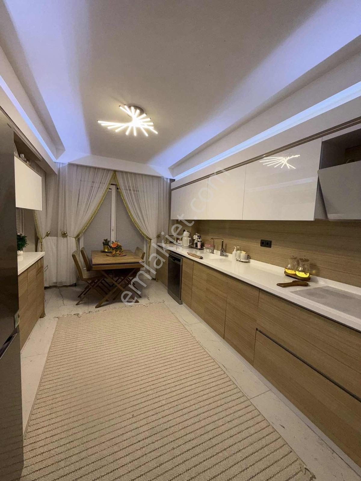 Ayyıldız'da Panoramik Manzaralı Ferah Son Katta Lüx 4+1 Daire - Görsel 5
