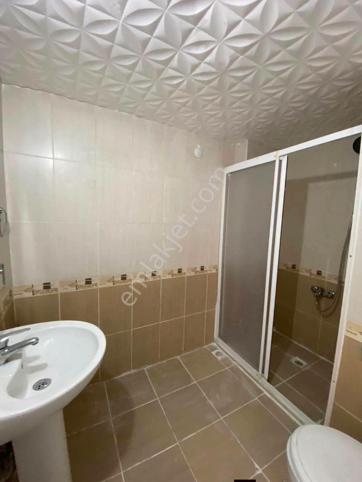 Samsun İlkadım Adalet Mahallesi'nde Kat Tapulu Asansörlü 2+1 Satılık Daire